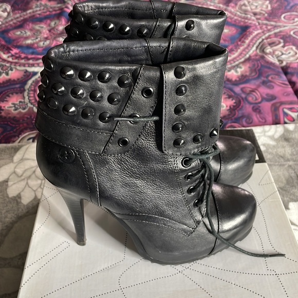 Lace up boots - Picture 3 of 4
